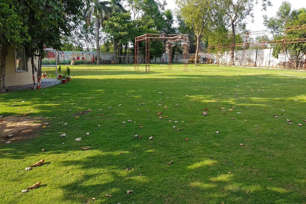 Oyo 14354 Amar Marriage Palace Hotel Dharmpura Exterior photo