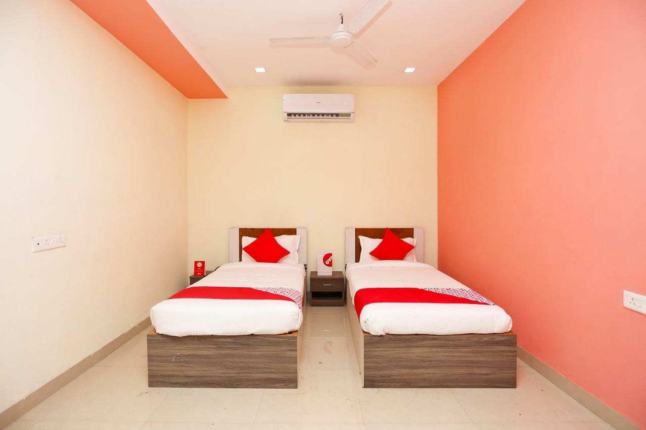 Oyo 14354 Amar Marriage Palace Hotel Dharmpura Exterior photo